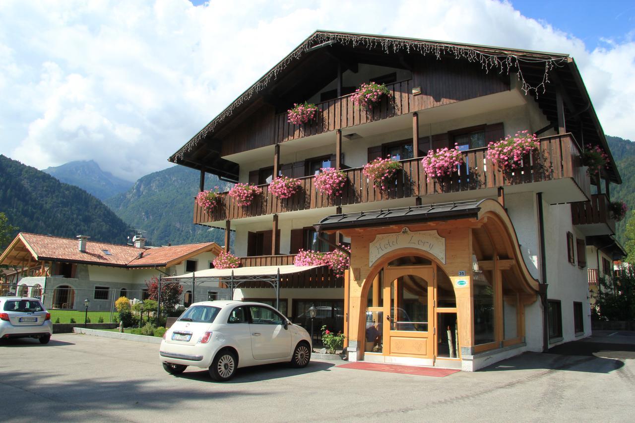Hotel Lory Pinzolo Zewnętrze zdjęcie