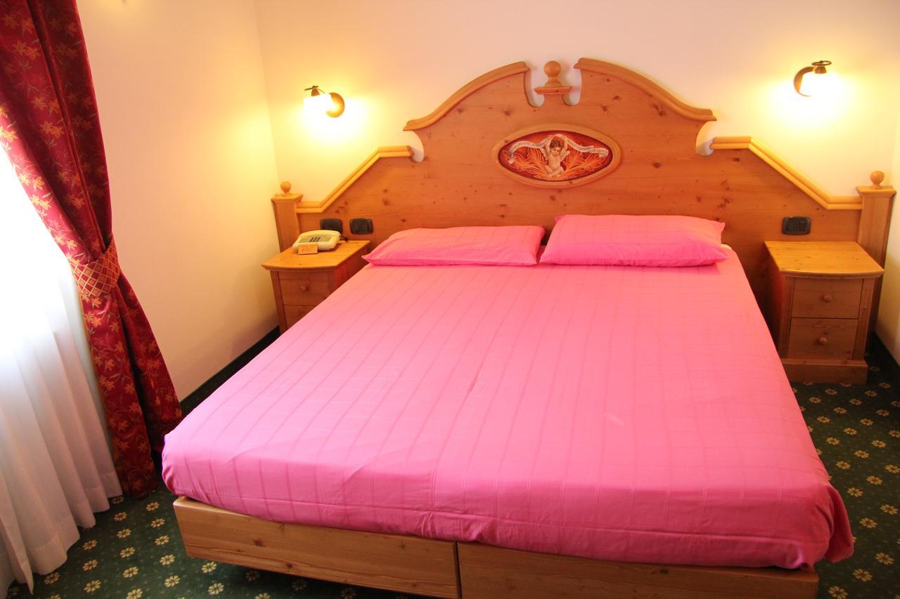 Hotel Lory Pinzolo Zewnętrze zdjęcie