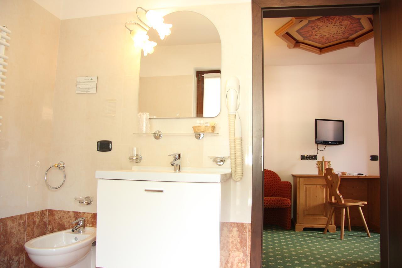 Hotel Lory Pinzolo Zewnętrze zdjęcie