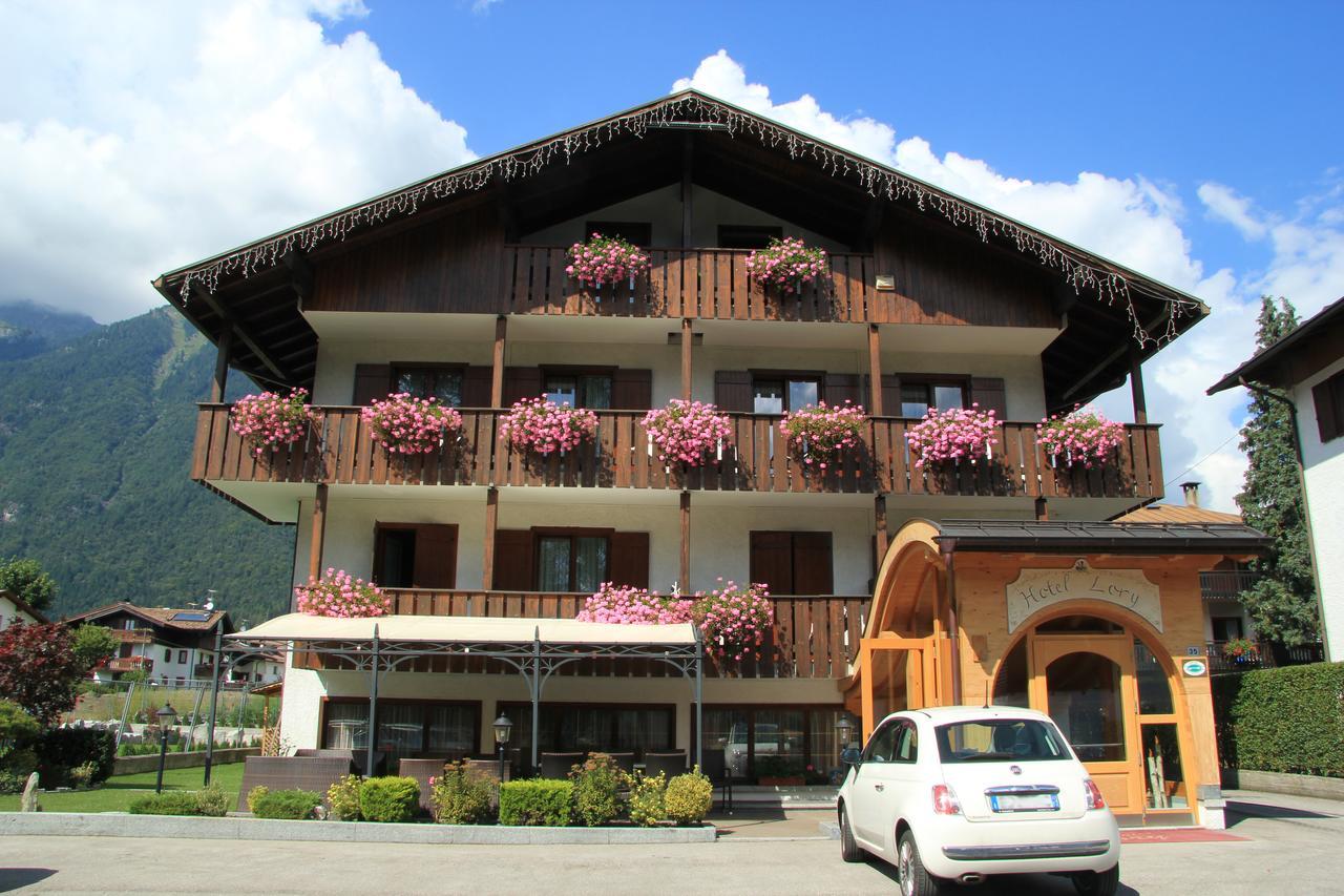 Hotel Lory Pinzolo Zewnętrze zdjęcie