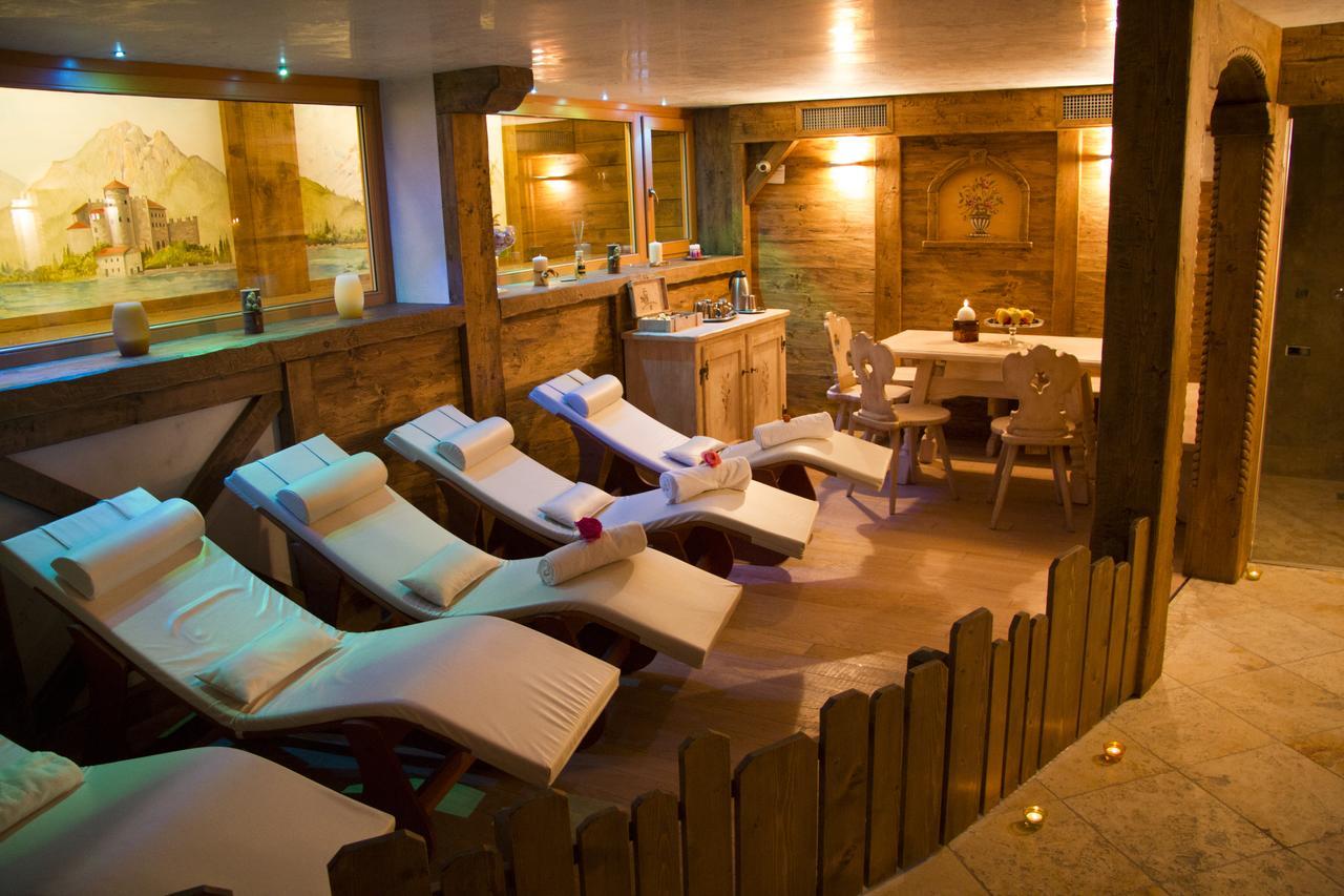 Hotel Lory Pinzolo Zewnętrze zdjęcie
